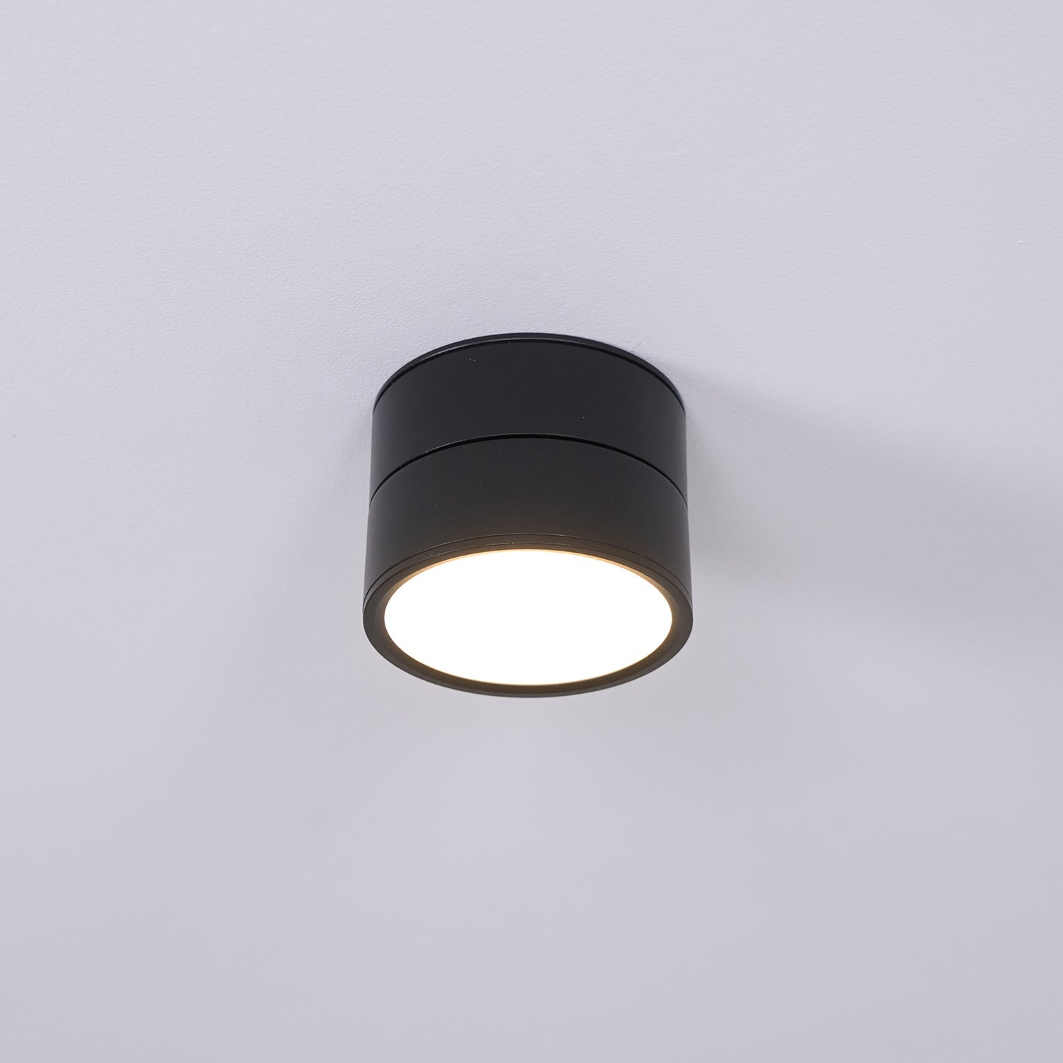 Ceiling Lamp Aluminum 3.9 in Adjustable Black White Home Gallery Spotlight Warm White 7W LED | Thomler