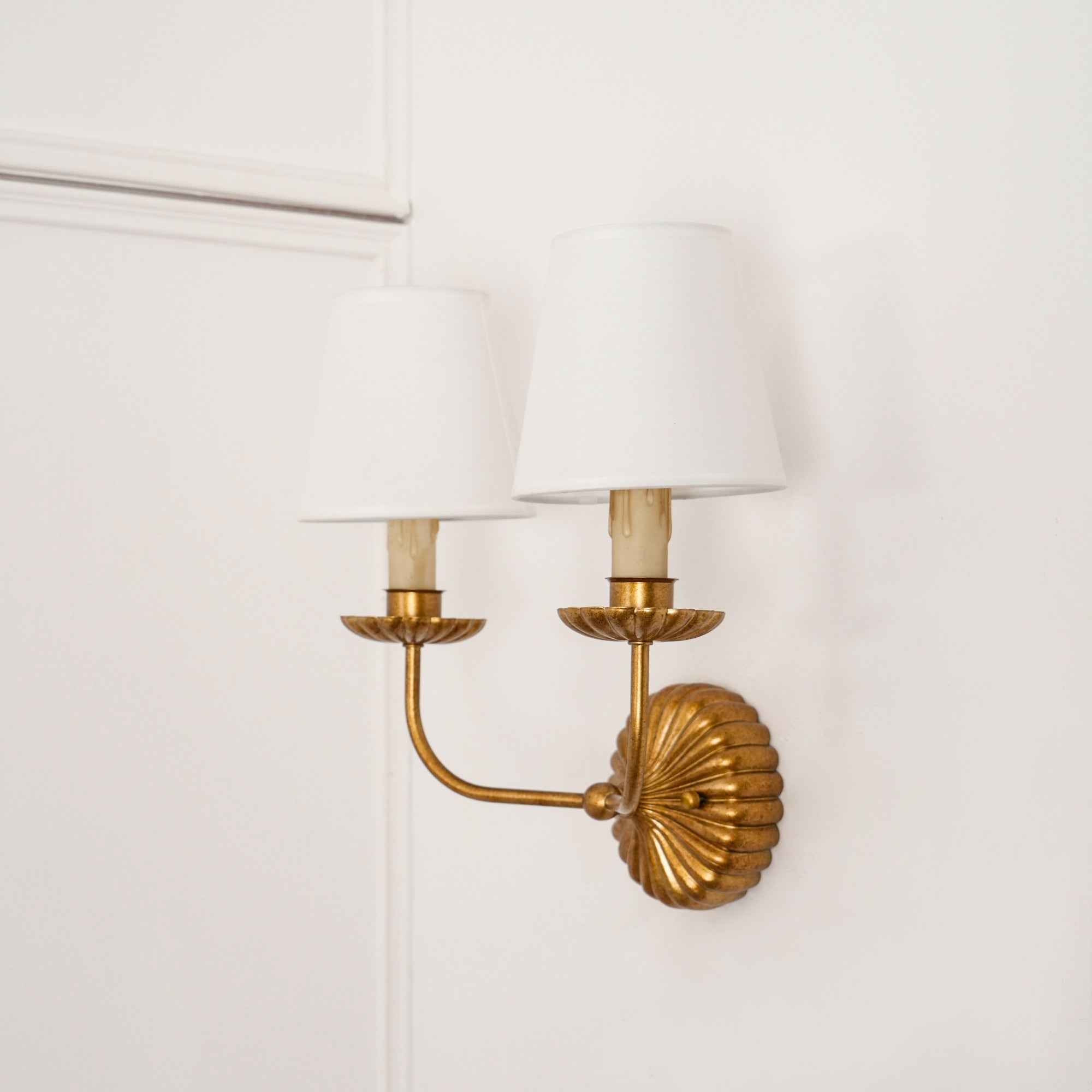Wall Lamp Metal Fabric Shade 15W Antique Gold Bedroom Hallway Sconce Classic Modern Lighting Fixture | Thomler