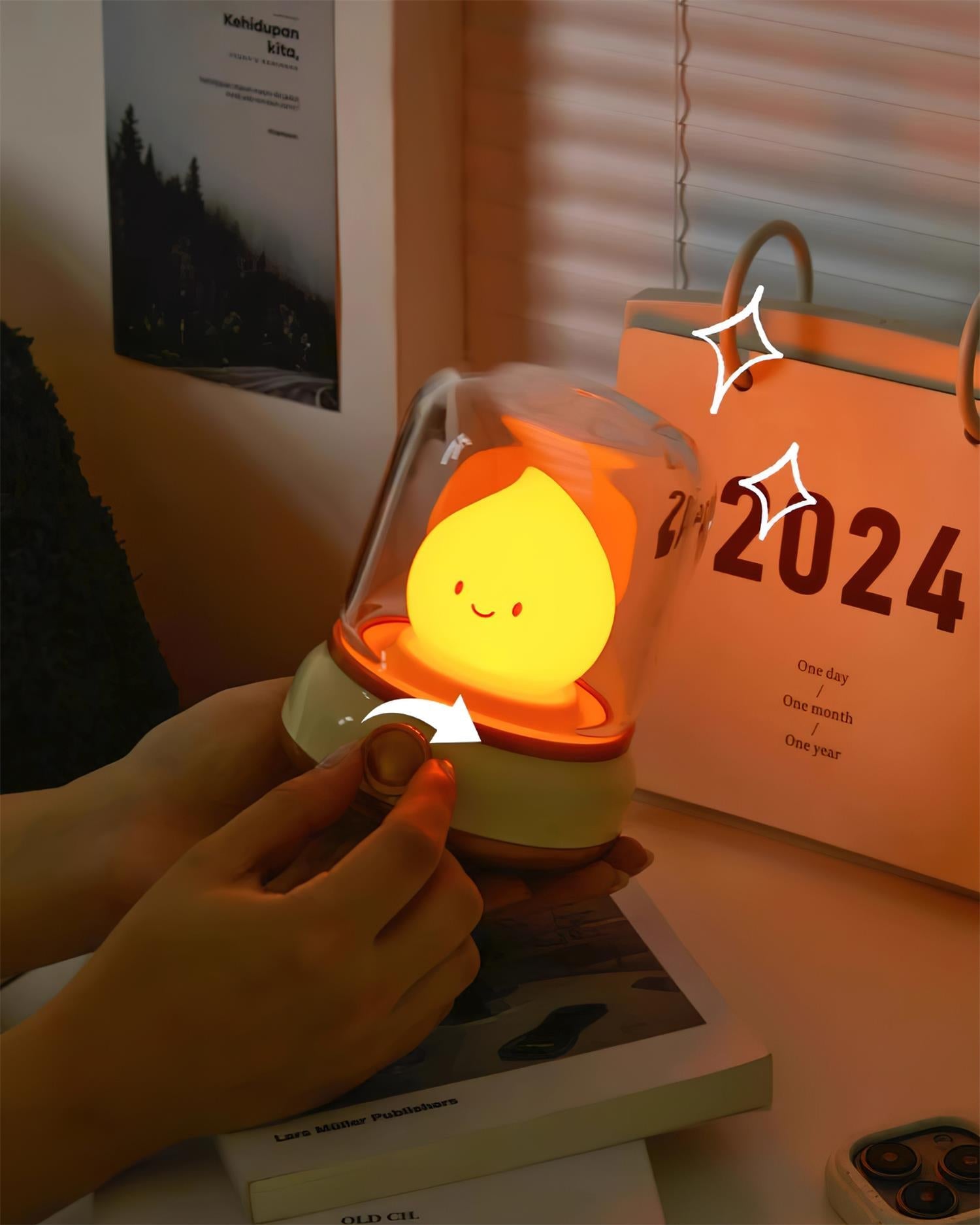 Night Light ABS Flame LED 3.9 in Adjustable Green Beige White Clear Bedroom Desk Accent Lamp | Thomler