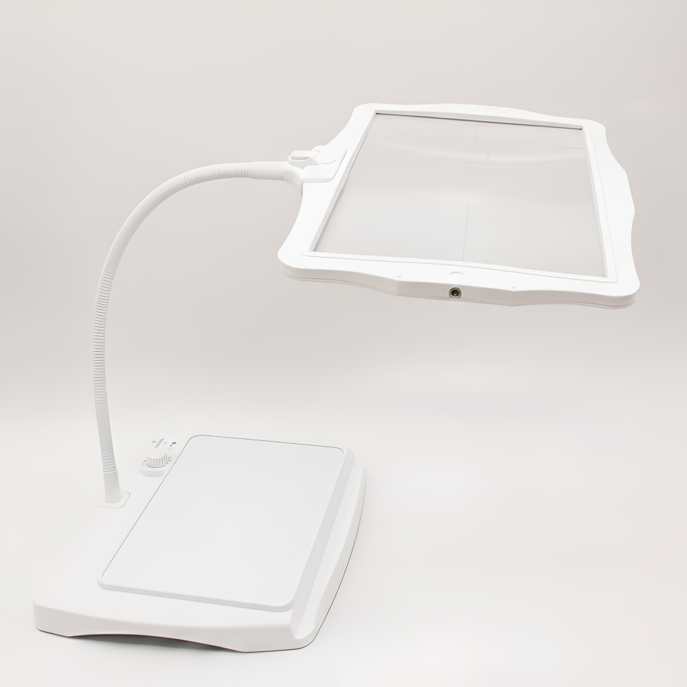 Magnifying Lamp Acrylic Lens 20.3 cm x 25.4 cm Reading Crafting LED Desk Light Hands Free Rechargeable USB C | Thomler