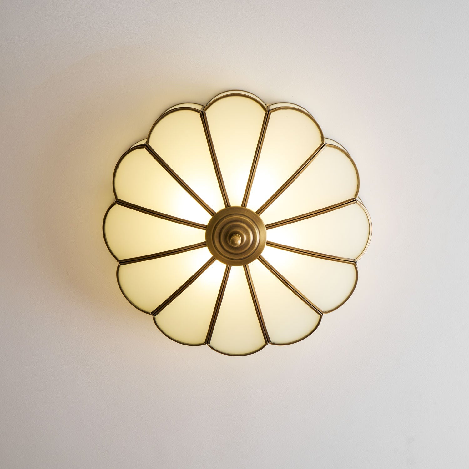 Flower Shape Glass Recessed Ceiling Light 17.7 in Brass Bedroom Study Balcony Indoor Lighting Decorative Fixture | Thomler