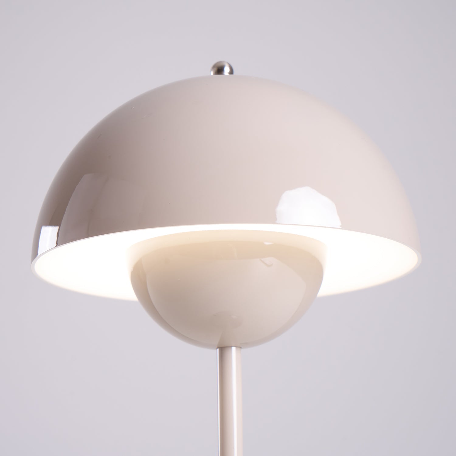 Desk Lamp Metal 6.3 in Rechargeable Tri-Color Small Table Light | Thomler