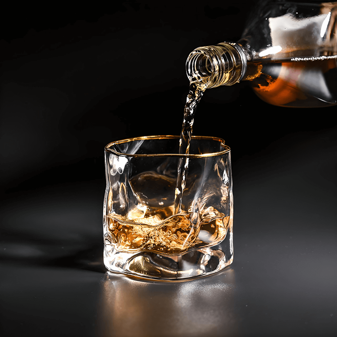 Japanese Textured Whiskey Tumbler with Gold Accents – Crystal Glass for Spirits | Thomler