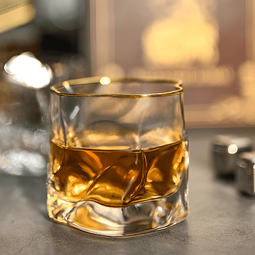 Japanese Textured Whiskey Tumbler with Gold Accents – Crystal Glass for Spirits | Thomler