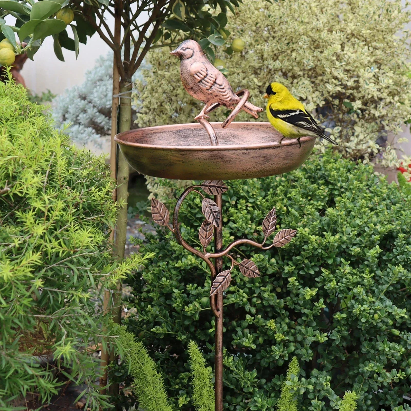Metal Bird Bath Bowl on Decorative Stake for Yard & Garden | Freestanding Water Station with Multi-Prong Ground Spike for Songbirds | Thomler