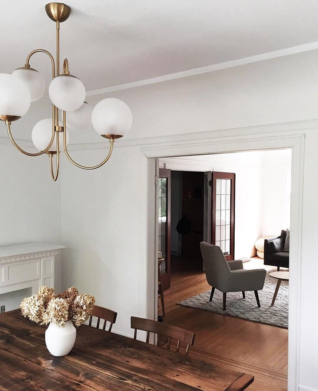 Chandelier Metal Glass 30 in x 27.6 in Indoor Ceiling Lighting | Thomler