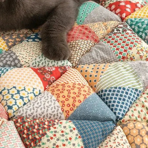 Floral Pet Furniture Protector Pad – Soft Microfiber Fleece Cover for Couch, Chair & Bed – Machine Washable Mat for Cats & Dogs | Thomler