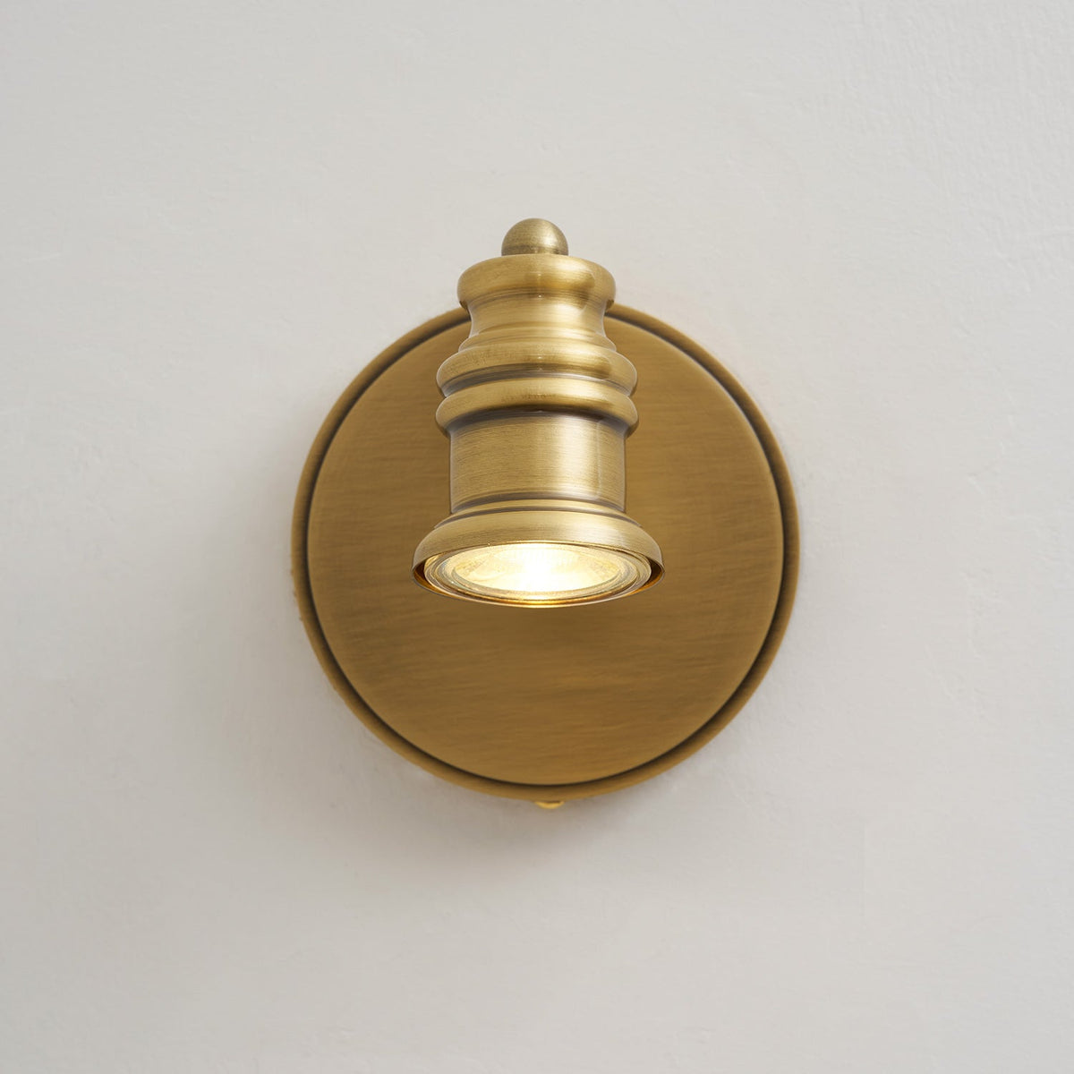 Adjustable Brass Track Wall Light – Multi-Spot Indoor Sconce for Picture Gallery, Kitchen Counter & Bath | Thomler