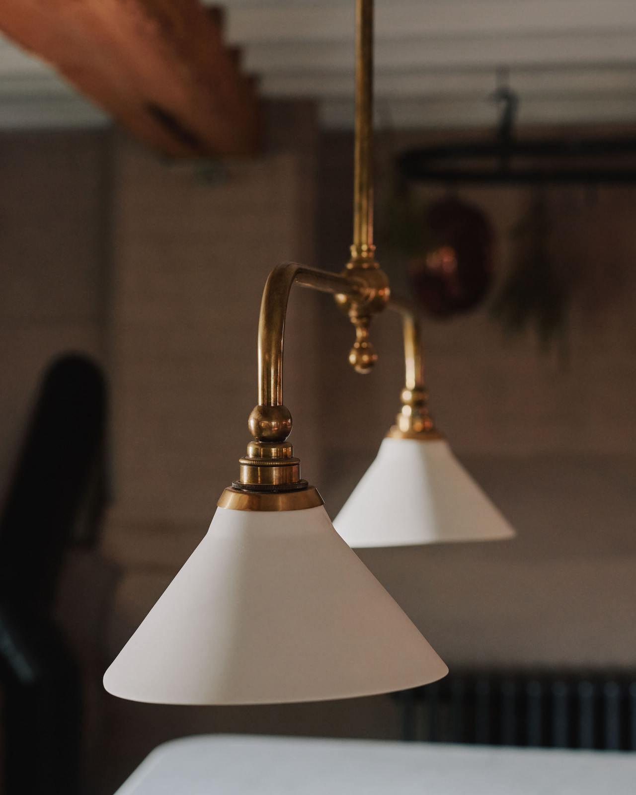 Pendant Light Aluminum Ceramic 40 in Adjustable Dining Table Island Hanging Ceiling Lamp White Modern Minimalist Lighting | Thomler