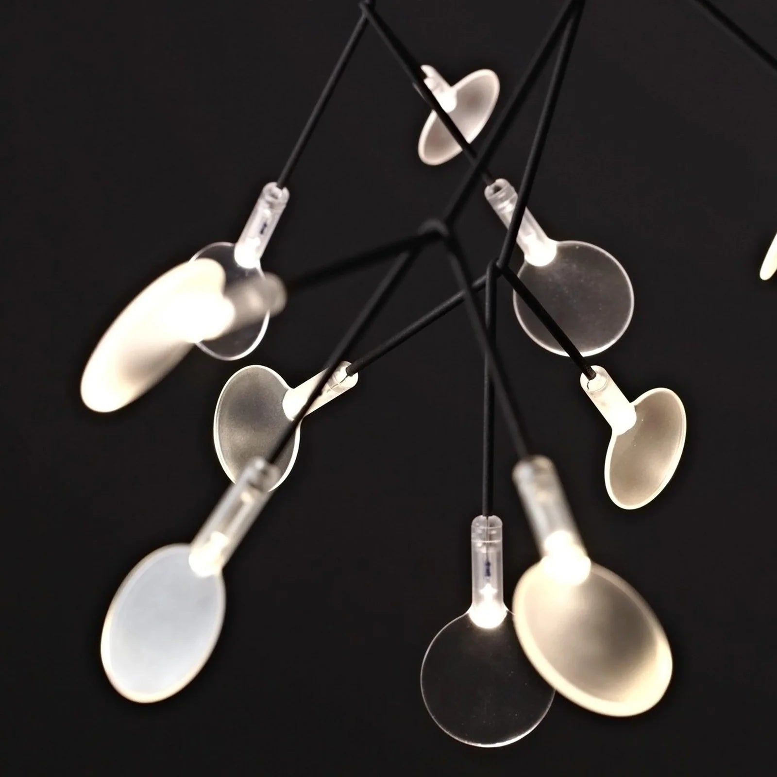 Chandelier Metal Acrylic LED 150.0 cm White Dining Room Sculptural Branch Ceiling Light Fixture | Thomler