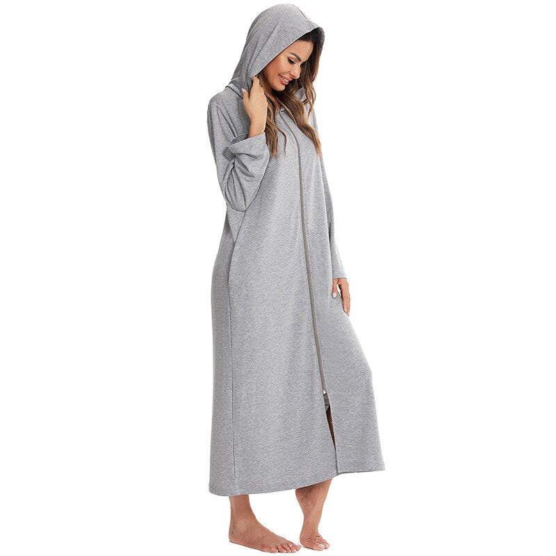 Zip-Front Hooded Bathrobe for Women – Soft Fleece Robe with Pockets & Full Zipper – Cozy Loungewear for Home, After Shower, Maternity | Thomler