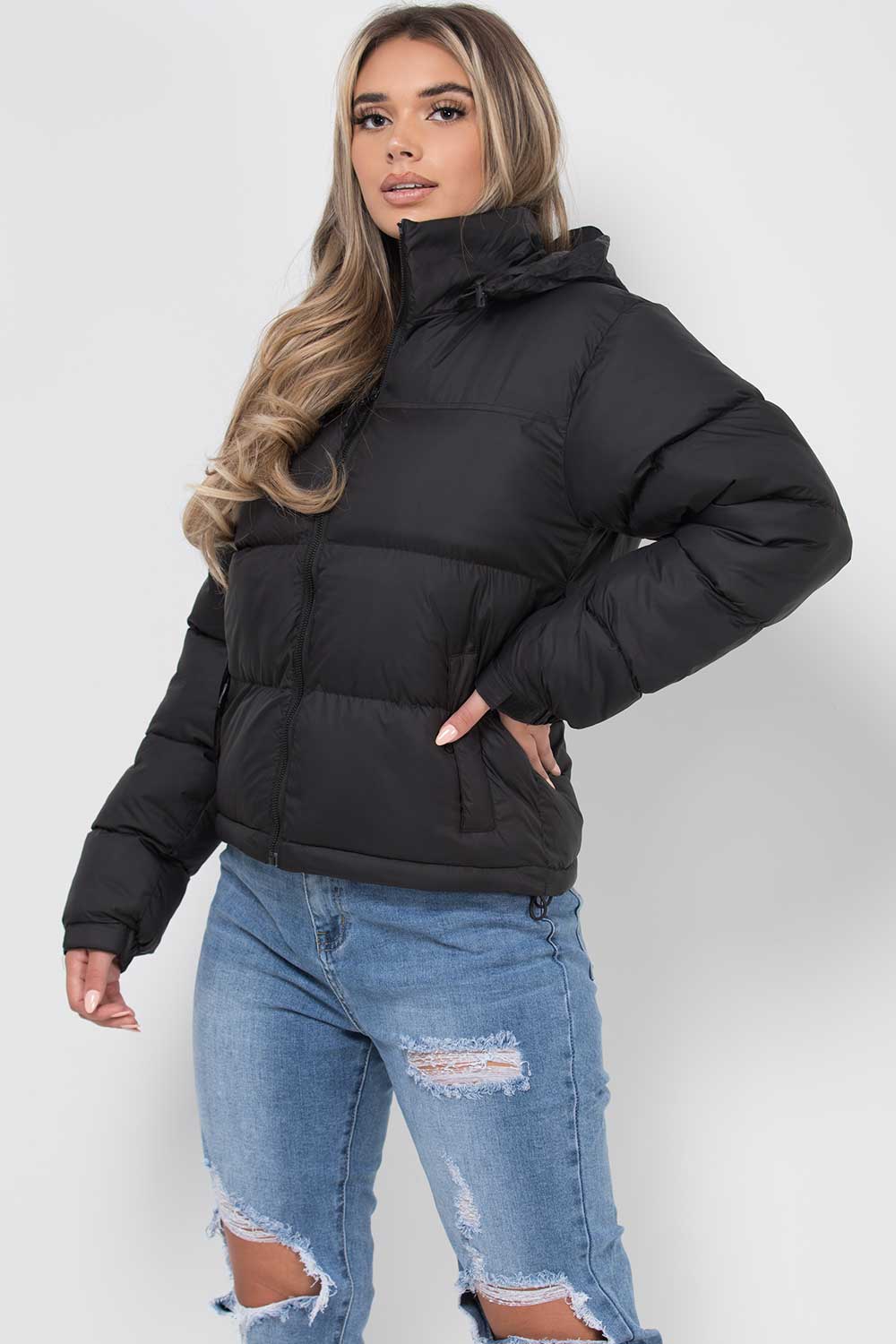 Women's Long Insulated Coat with Hood and Front Zipper – Hip-Length Padded Outerwear for Cold Weather | Thomler