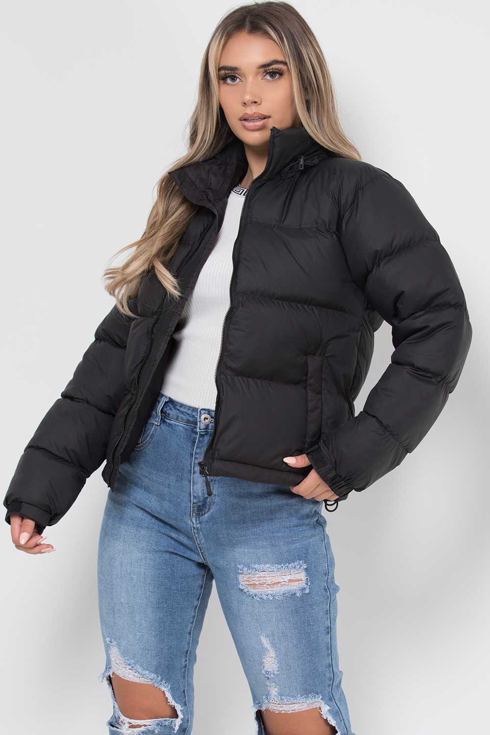 Women's Long Insulated Coat with Hood and Front Zipper – Hip-Length Padded Outerwear for Cold Weather | Thomler