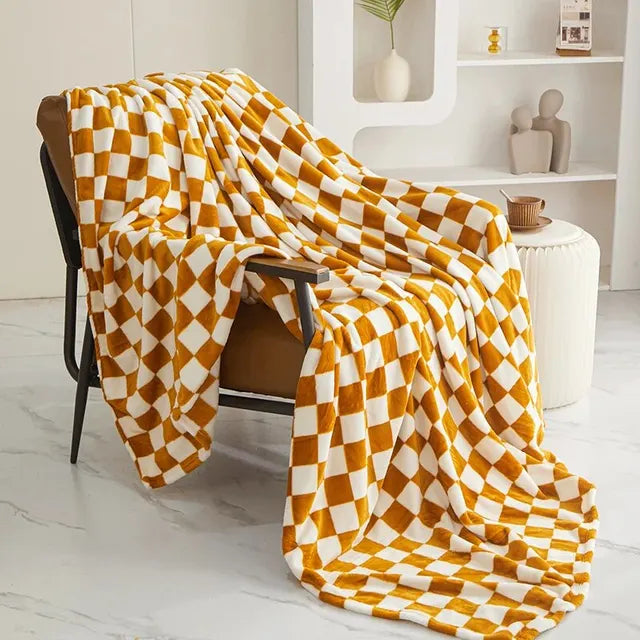 Checkered Throw Blanket – Soft Polyester Sofa Cover in Classic Plaid Pattern for Couch, Bed, or Armchair | Thomler