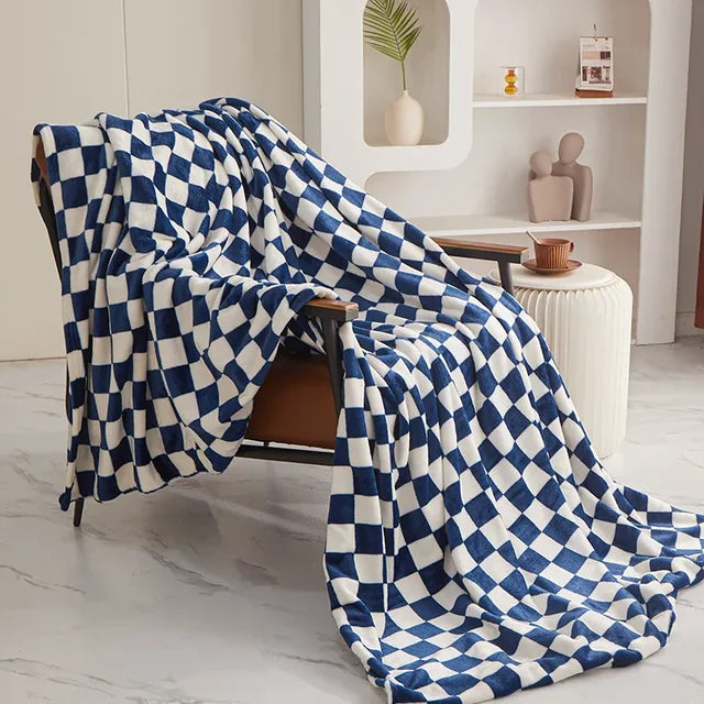 Checkered Throw Blanket – Soft Polyester Sofa Cover in Classic Plaid Pattern for Couch, Bed, or Armchair | Thomler