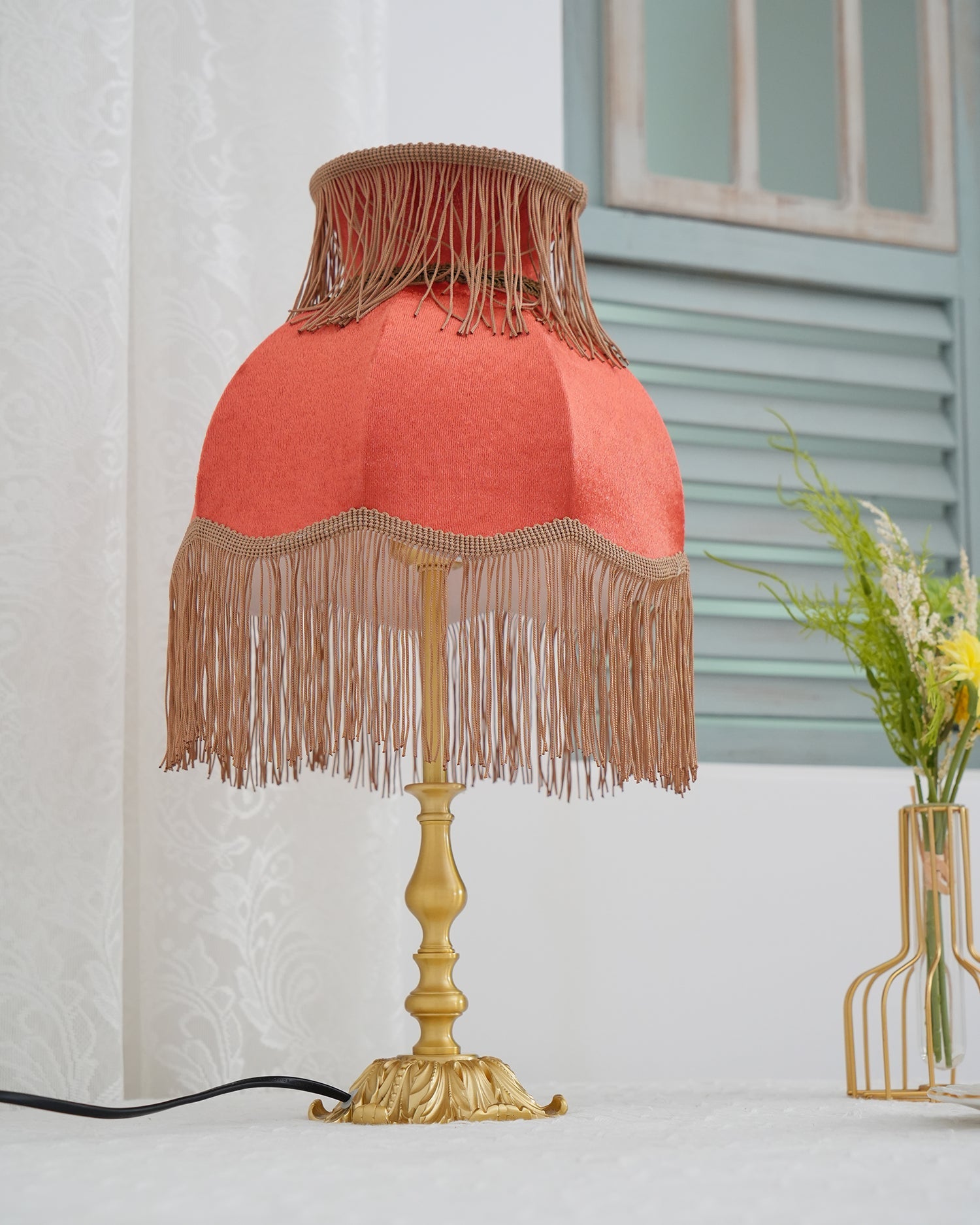 Table Lamp Brass Fabric 9.4 in Red Indoor Accent LED Edison Bulb Use Decorative Nightstand Lighting | Thomler