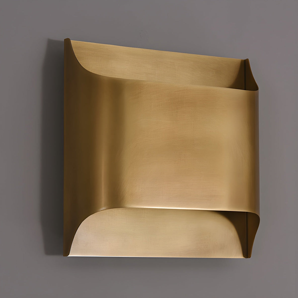 Contemporary Brass Cylinder Wall Light Fixture for Modern Interiors | Thomler