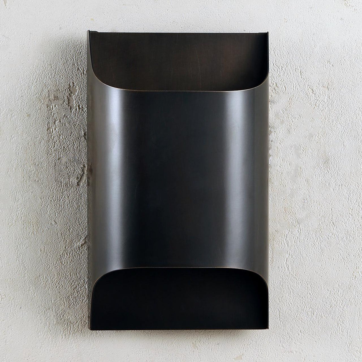 Contemporary Brass Cylinder Wall Light Fixture for Modern Interiors | Thomler