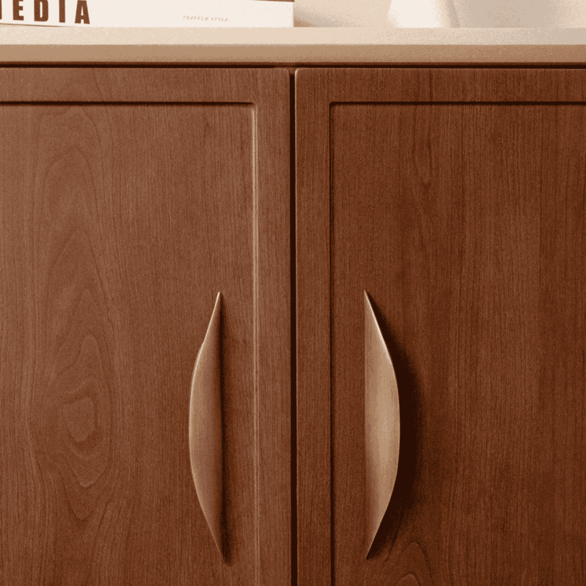 Vintage-Inspired Brass Cabinet Pull – Timeless Hardware for Kitchen & Furniture | Thomler