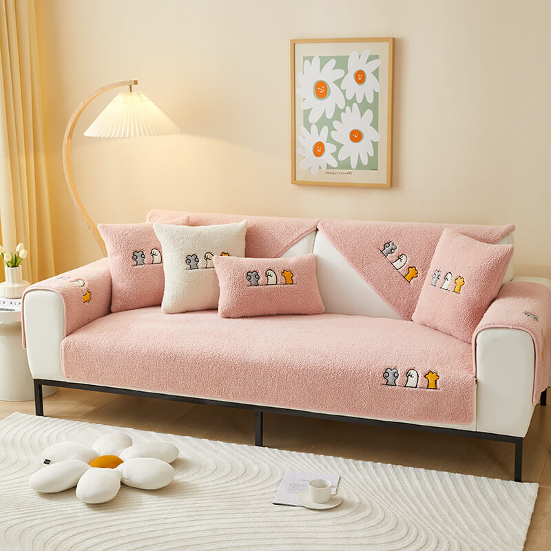 Plush Faux-Sherpa Furniture Throw with Paw Print Detail – Pet-Friendly Sofa & Chair Protection | Thomler