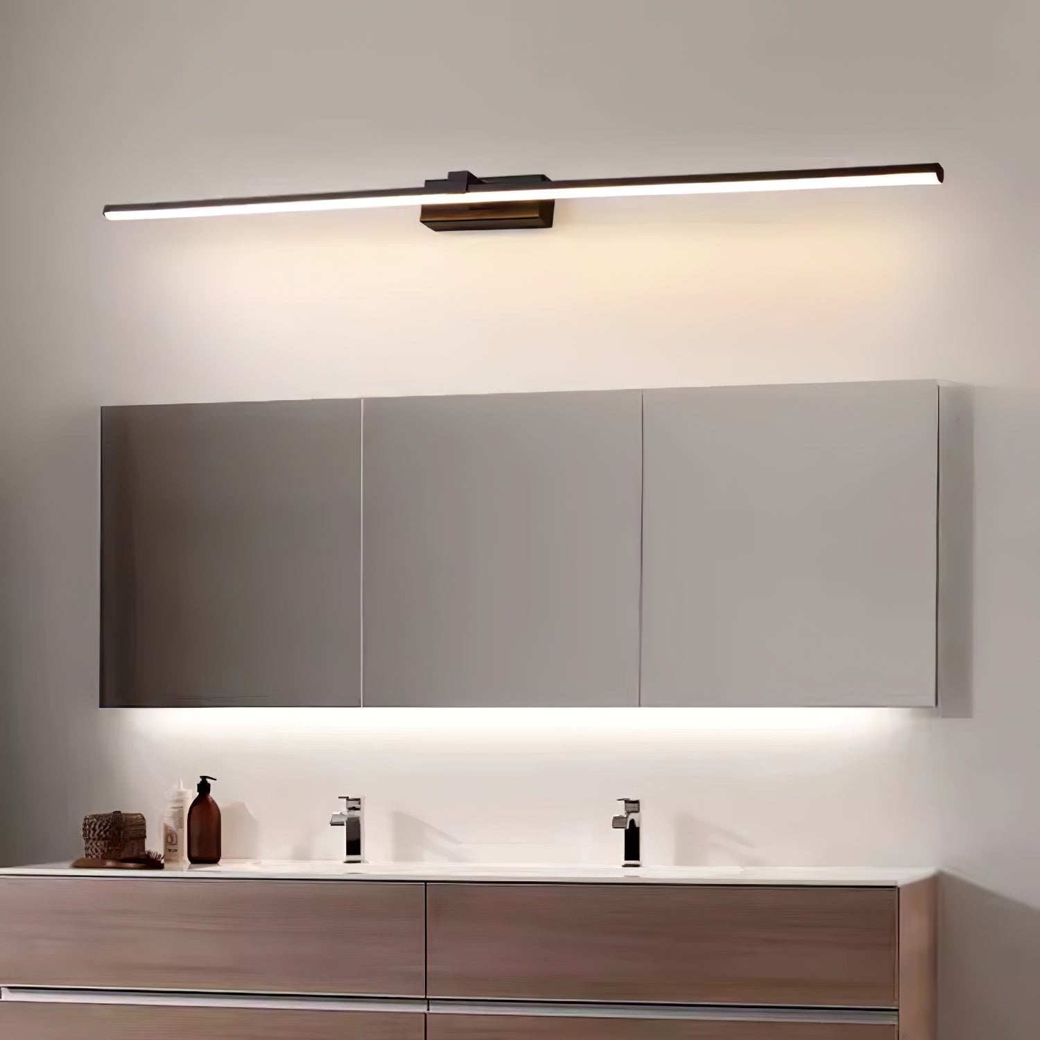 Metal Linear Wall Light Aluminum 15.7 in 1-Light Black Bathroom Vanity Lighting | Thomler