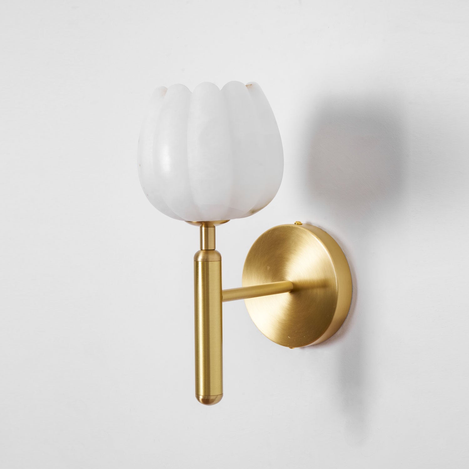 Brass Wall Sconce 12.2 in LED Indoor Alabaster Flower Decorative Lighting | Thomler