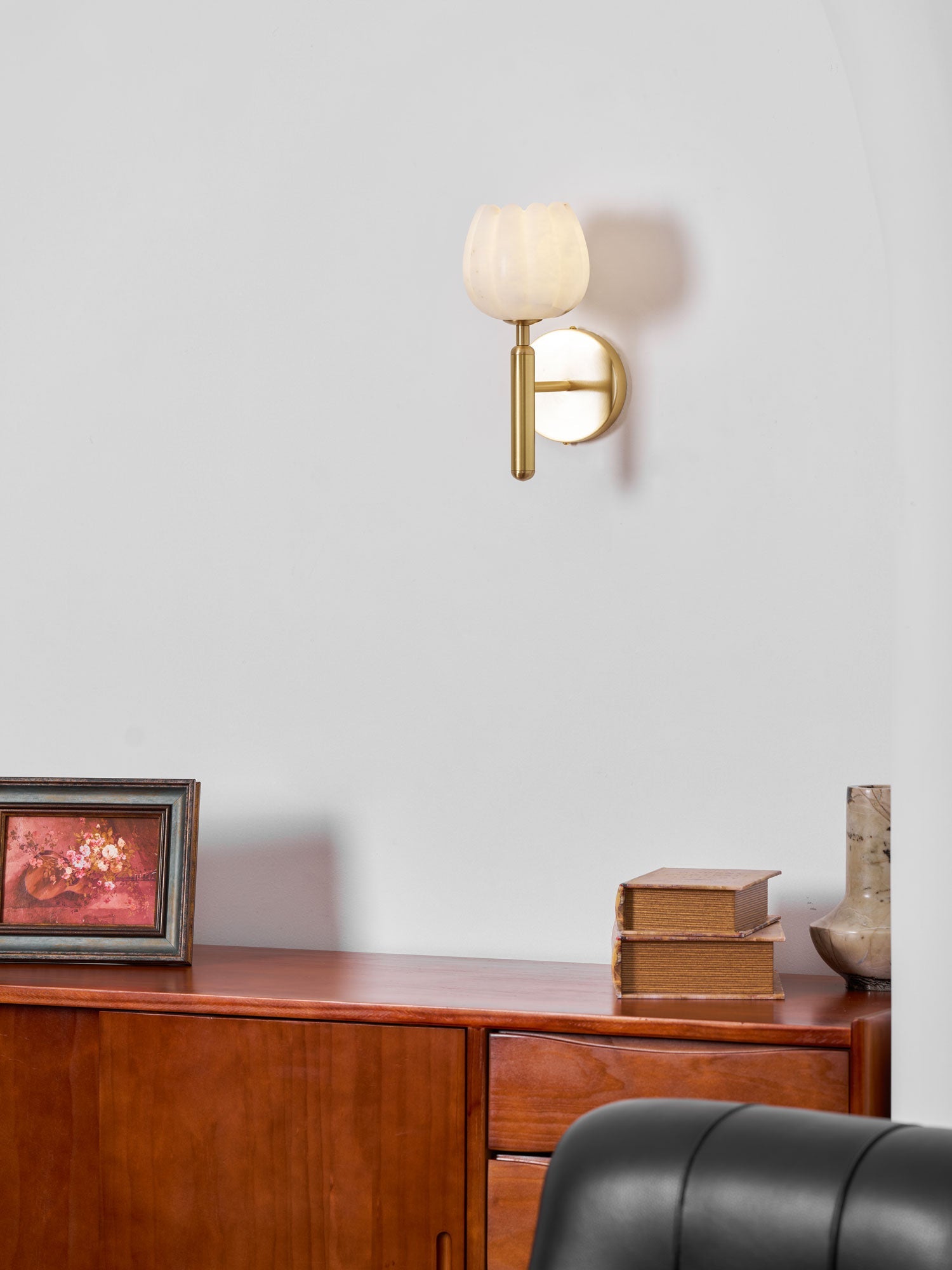 Brass Wall Sconce 12.2 in LED Indoor Alabaster Flower Decorative Lighting | Thomler
