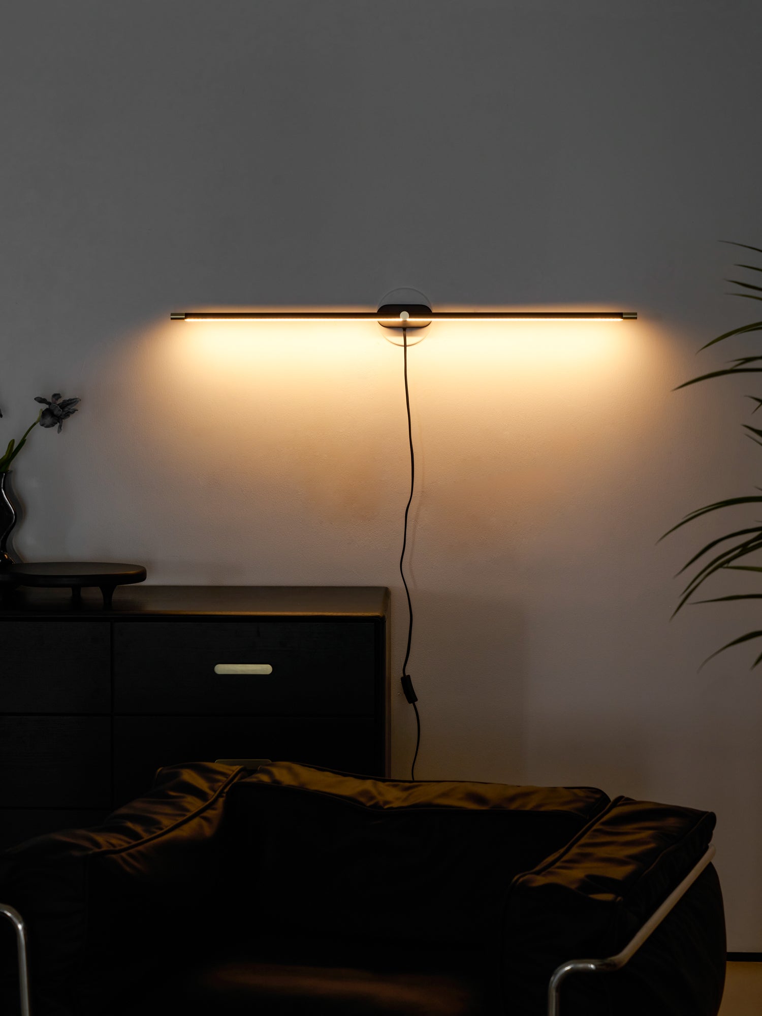 LED Linear Vanity Light 27 in Metal Wall Bathroom Mirror Warm Lighting Fixture Modern Minimalist | Thomler