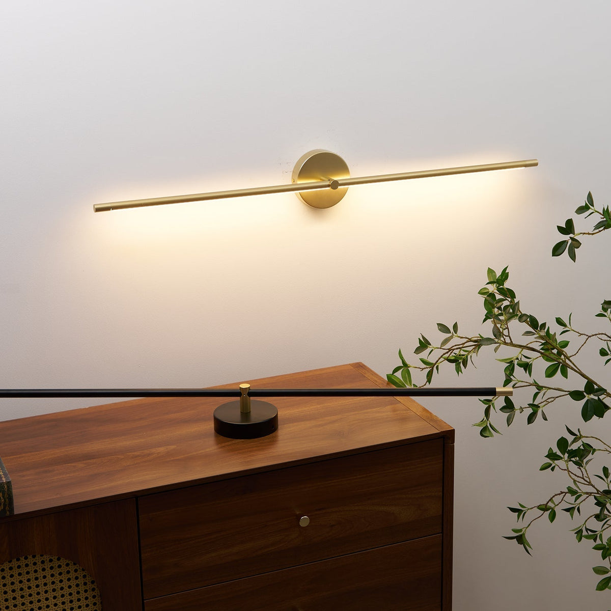 Sleek Linear LED Wall Light Fixture with Plug for Modern Interiors | Thomler