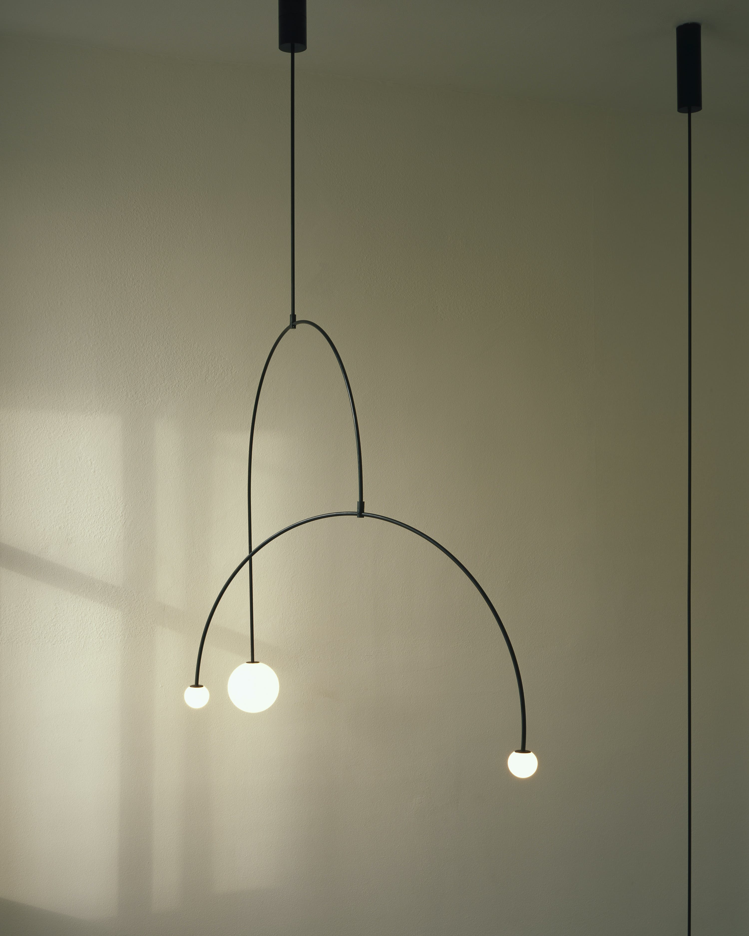 Mobile Chandelier 55.1 in L x 33.5 in H Patinated Brass Black Modern Living Room Ceiling Light Minimalist Glass Diffuser Fixture | Thomler