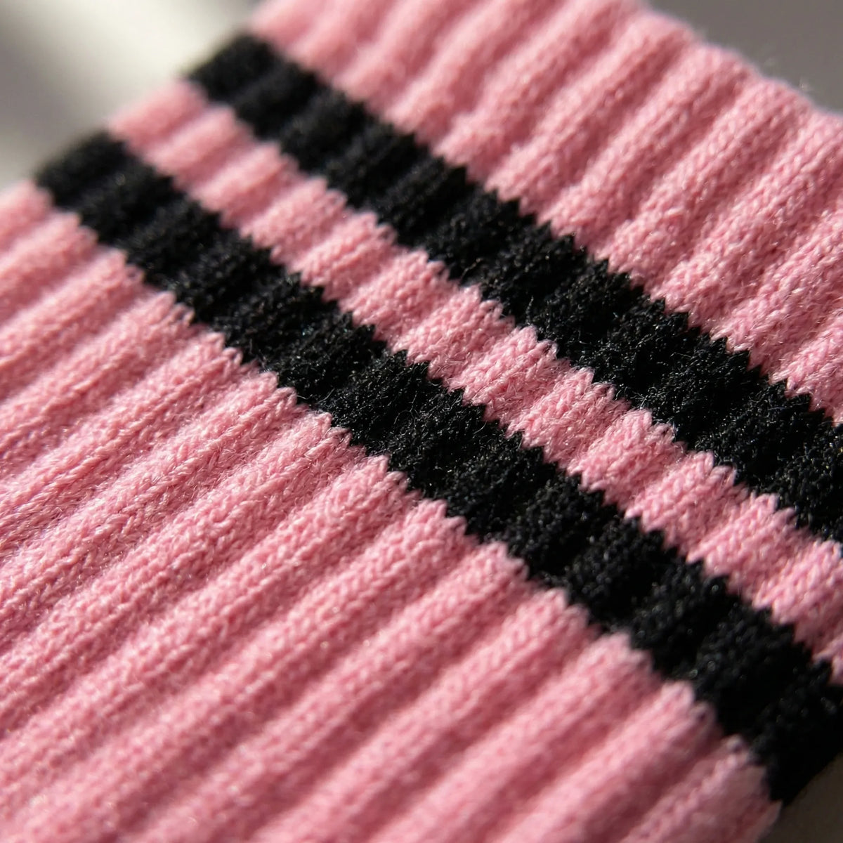 Quick-Drying Crew Athletic Socks for Running, Cycling & Training | Thomler