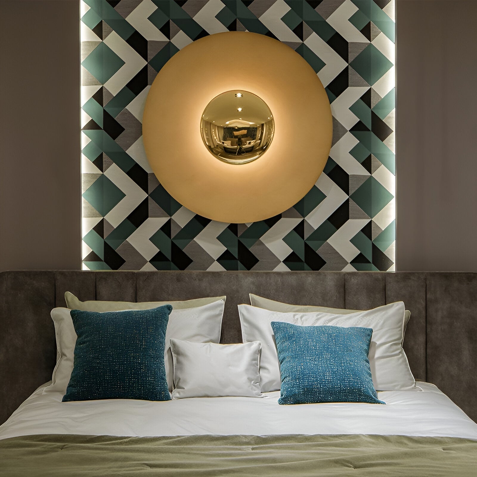 Wall Lamp Iron 15.7 In LED Round Modern Bedroom Living Room Accent Lighting Nordic Minimalist Decorative Fixture | Thomler