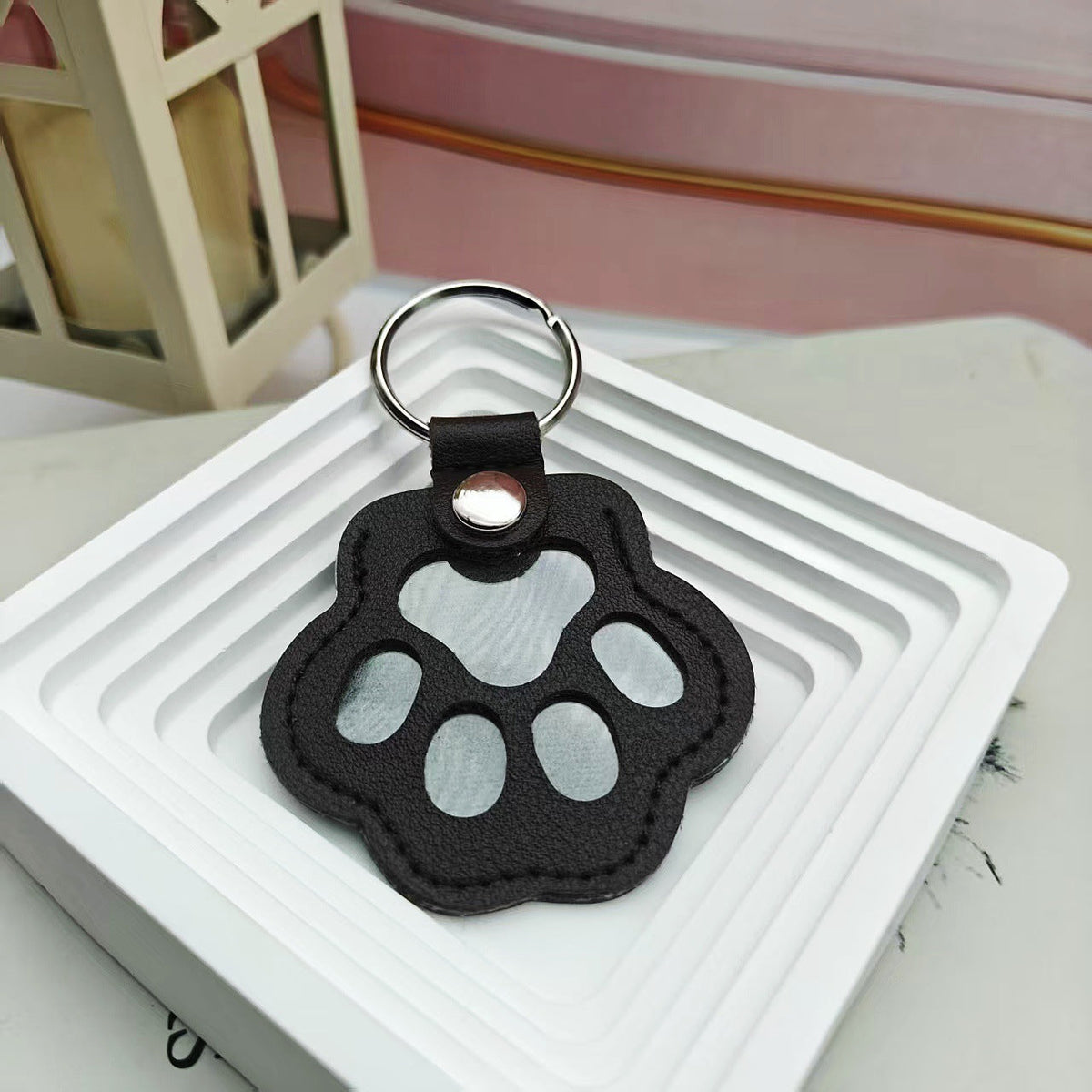 Pet Memorial Keychain with Hidden Keepsake Chamber – Leather Paw Print Charm for Dog & Cat Lovers | Thomler