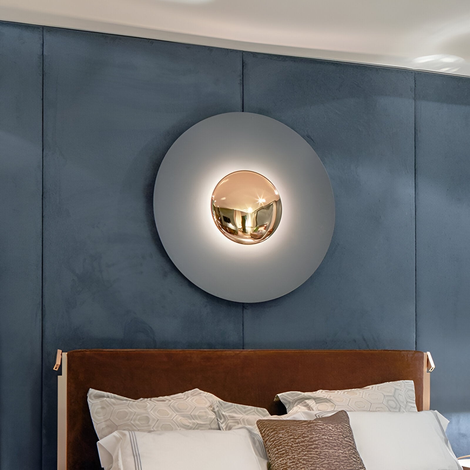 Wall Lamp Iron 15.7 In LED Round Modern Bedroom Living Room Accent Lighting Nordic Minimalist Decorative Fixture | Thomler