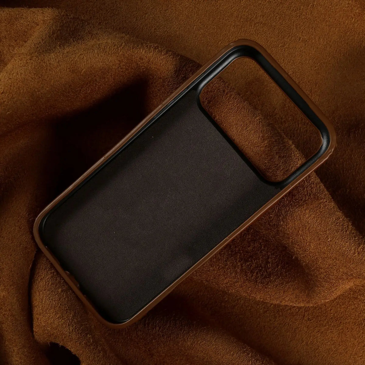 Premium Full-Grain Leather iPhone Case with MagSafe – Shock-Absorbent Protection for iPhone 11-17 Models | Thomler