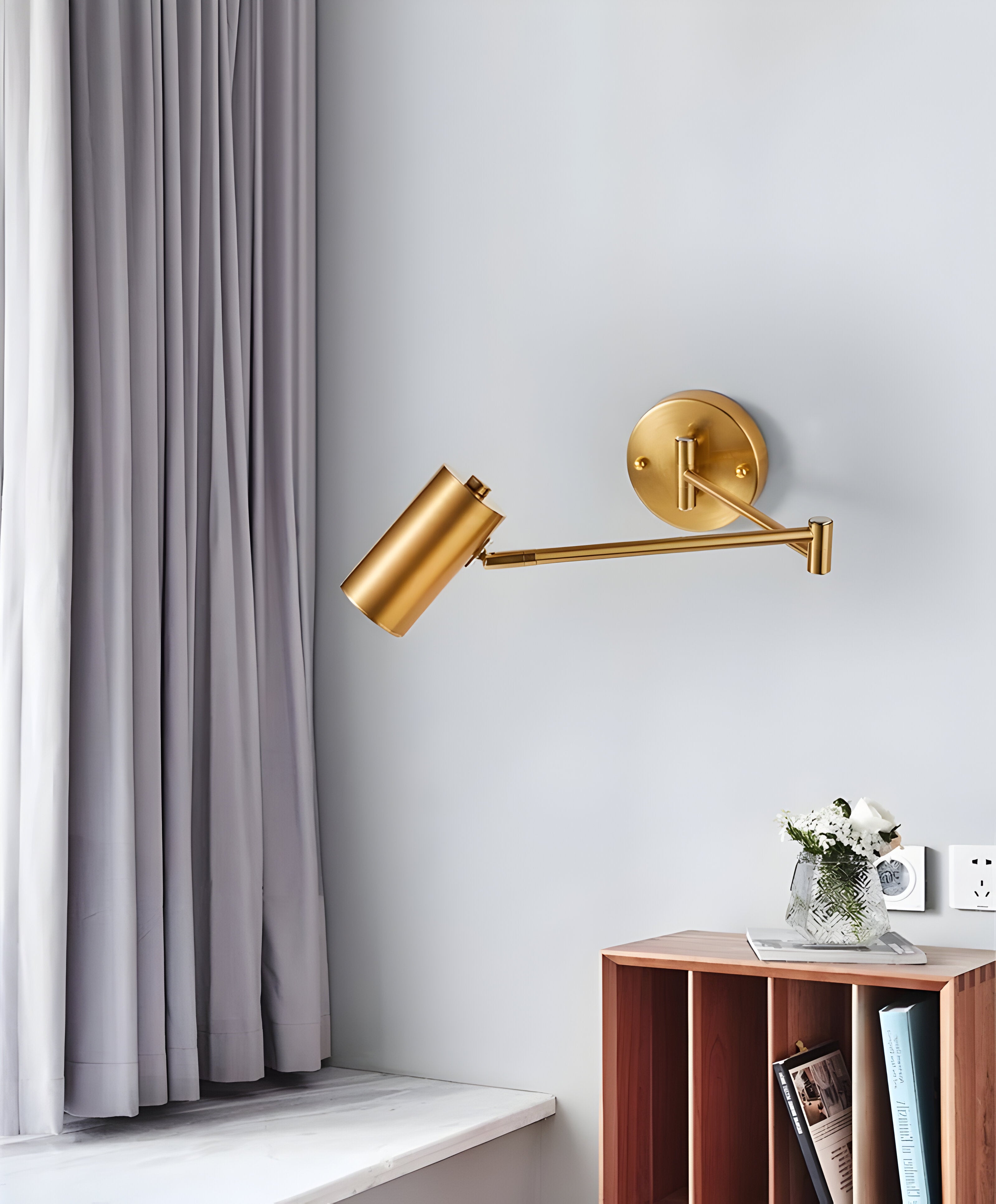 Wall Lamp Metal Adjustable Arm 26.0 cm Black Bedroom Reading Light Modern Bedside Sconce Directional Indoor Lighting | Thomler