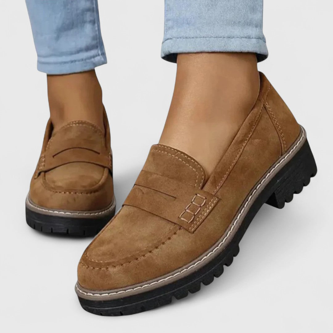 Women's Chunky Slip-On Shoes with Elevated Lug Tread and Penny Keeper Accent – Versatile Year-Round Footwear for Jeans, Trousers & Skirts | Thomler