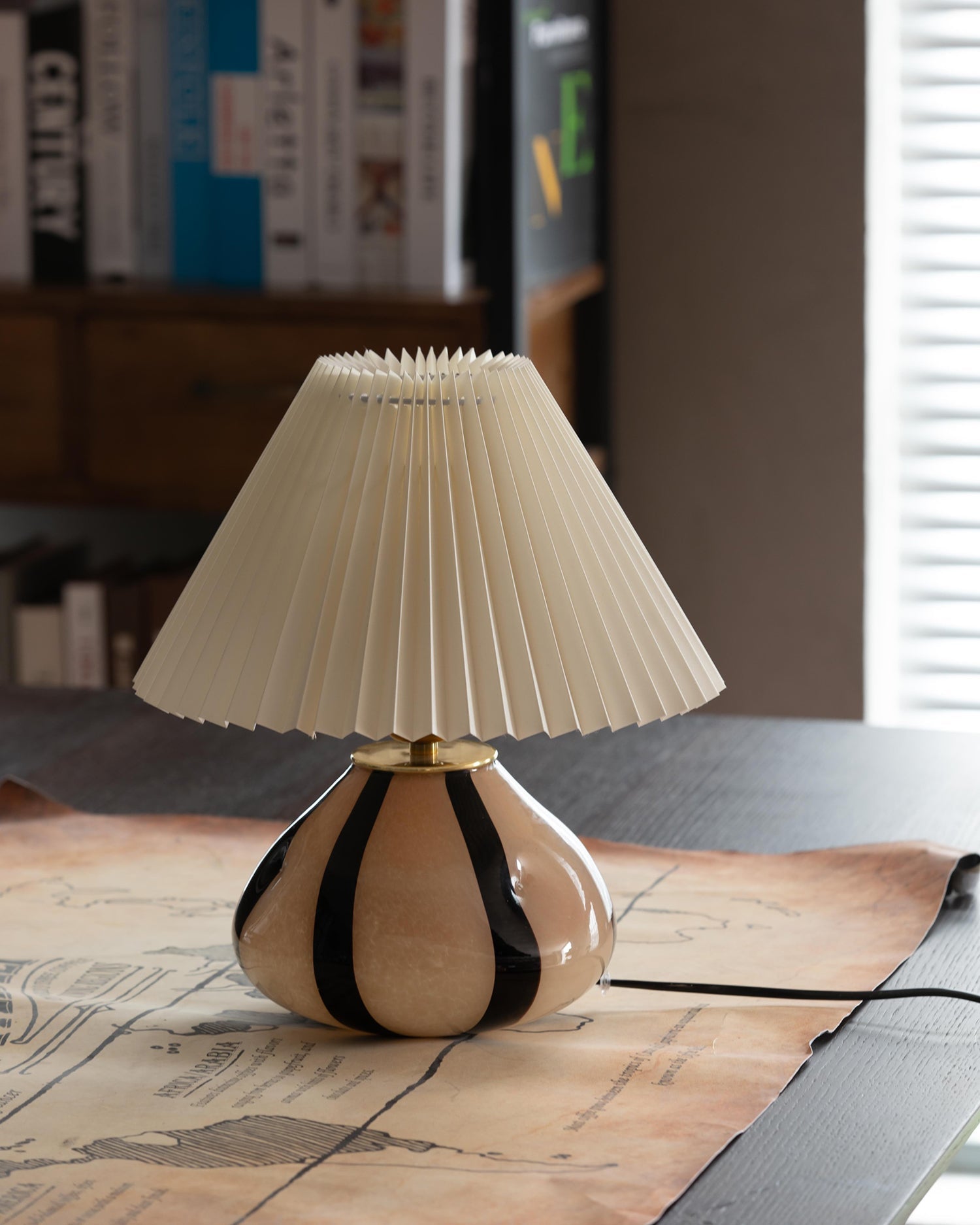 Table Lamp Glass 11.8 in Black White Indoor Lighting 5W LED E26 E27 Push Switch | Thomler