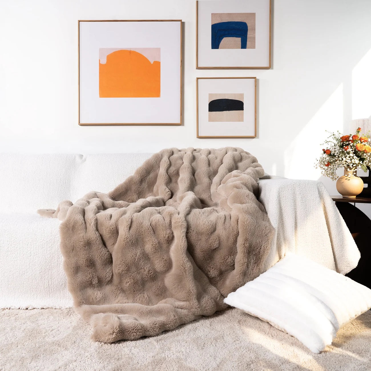 Plush Faux Rabbit Fur Throw Blanket – Double-Layered, Ultra-Soft & Lightweight for Couch, Bed & Travel | Thomler