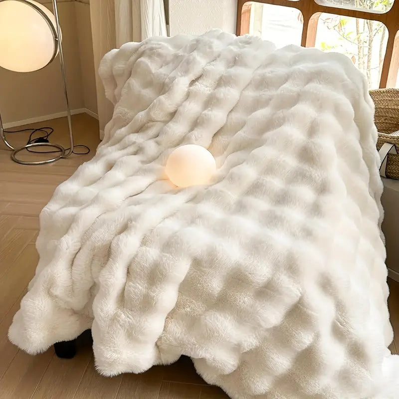 Plush Faux Rabbit Fur Throw Blanket – Double-Layered, Ultra-Soft & Lightweight for Couch, Bed & Travel | Thomler