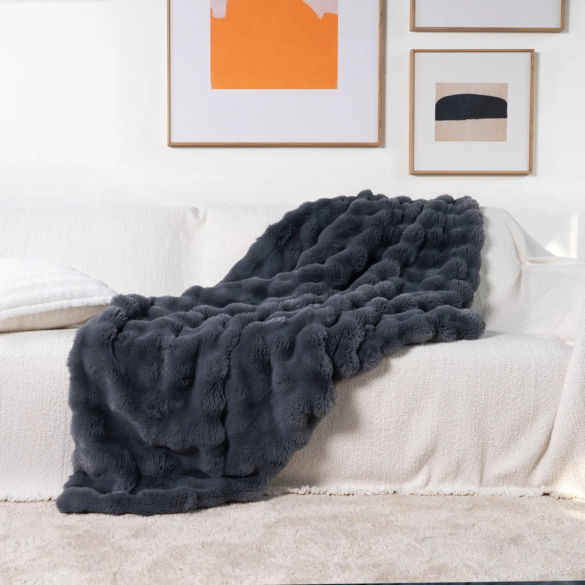 Plush Double-Layered Faux Rabbit Fur Throw Blanket – Lightweight Year-Round Softness for Bed, Couch & Travel | Thomler