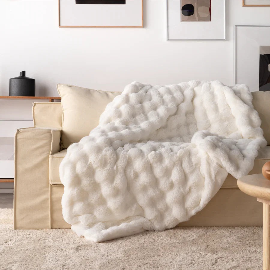 Plush Faux Rabbit Fur Throw Blanket – Double-Layered, Ultra-Soft & Lightweight for Couch, Bed & Travel | Thomler