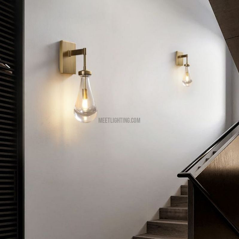Hand-Blown Glass Wall Sconce with Teardrop Shade – Modern Brass Lighting for Bedroom, Hallway & Living Room | Thomler