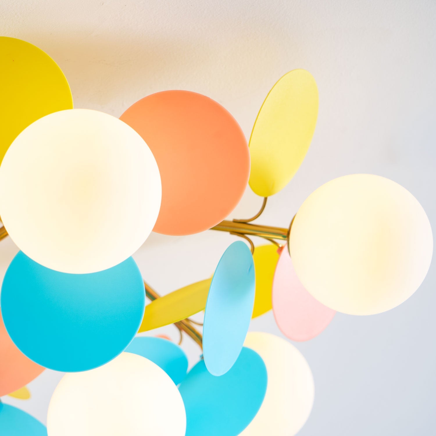 Round Macaron Ceiling Lamp 10 in Metal Acrylic Colorful Flush Mount Lighting Fixture For Bedroom Office Decor Modern Pastel Lighting | Thomler