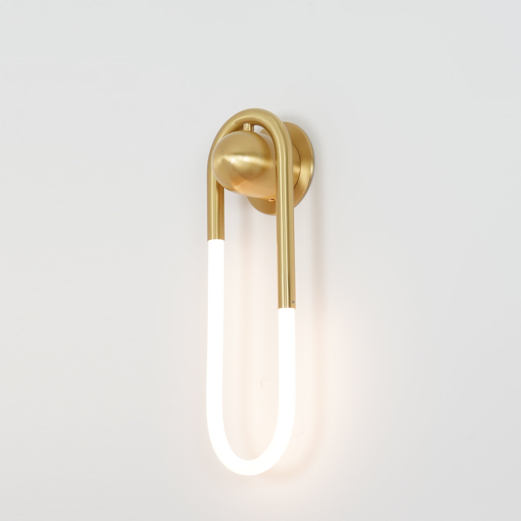 Wall Lamp Brass 17.7 in LED 9W Indoor Bedroom Living Room Accent Lighting Contemporary Design | Thomler