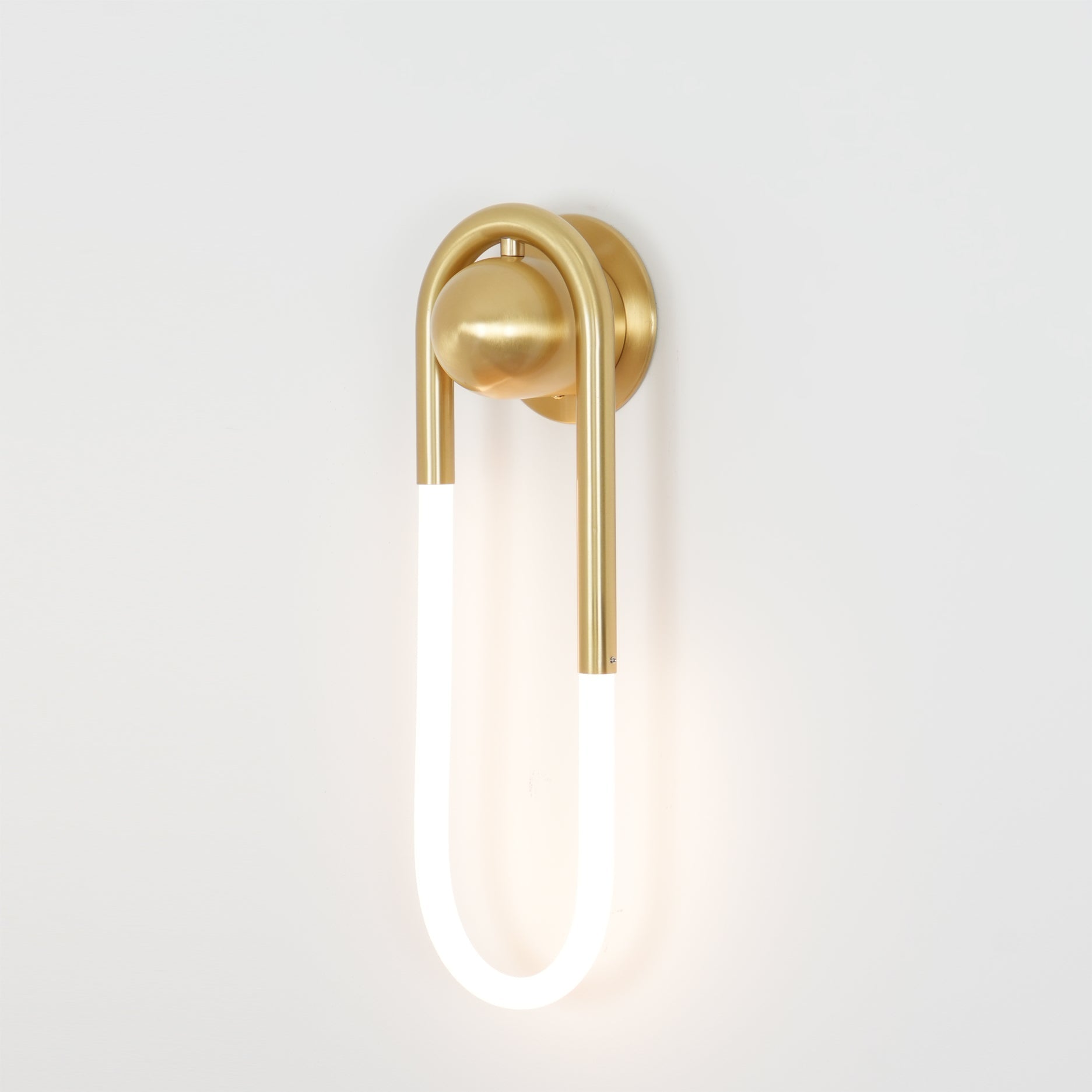 Wall Lamp Brass 17.7 in LED 9W Indoor Bedroom Living Room Accent Lighting Contemporary Design | Thomler