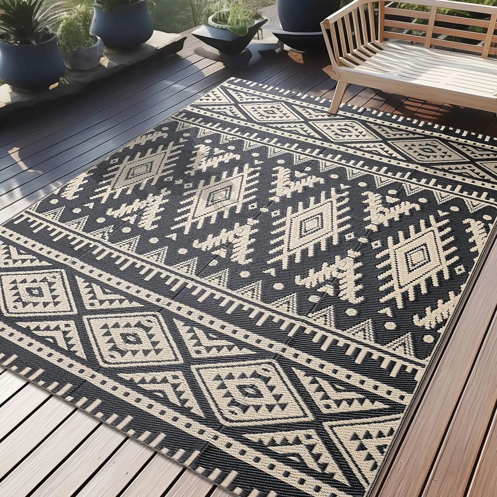 Outdoor Rug Braided Plastic Reversible Black White Patio Camping Garden Picnic Mat Waterproof UV Resistant Foldable | Thomler