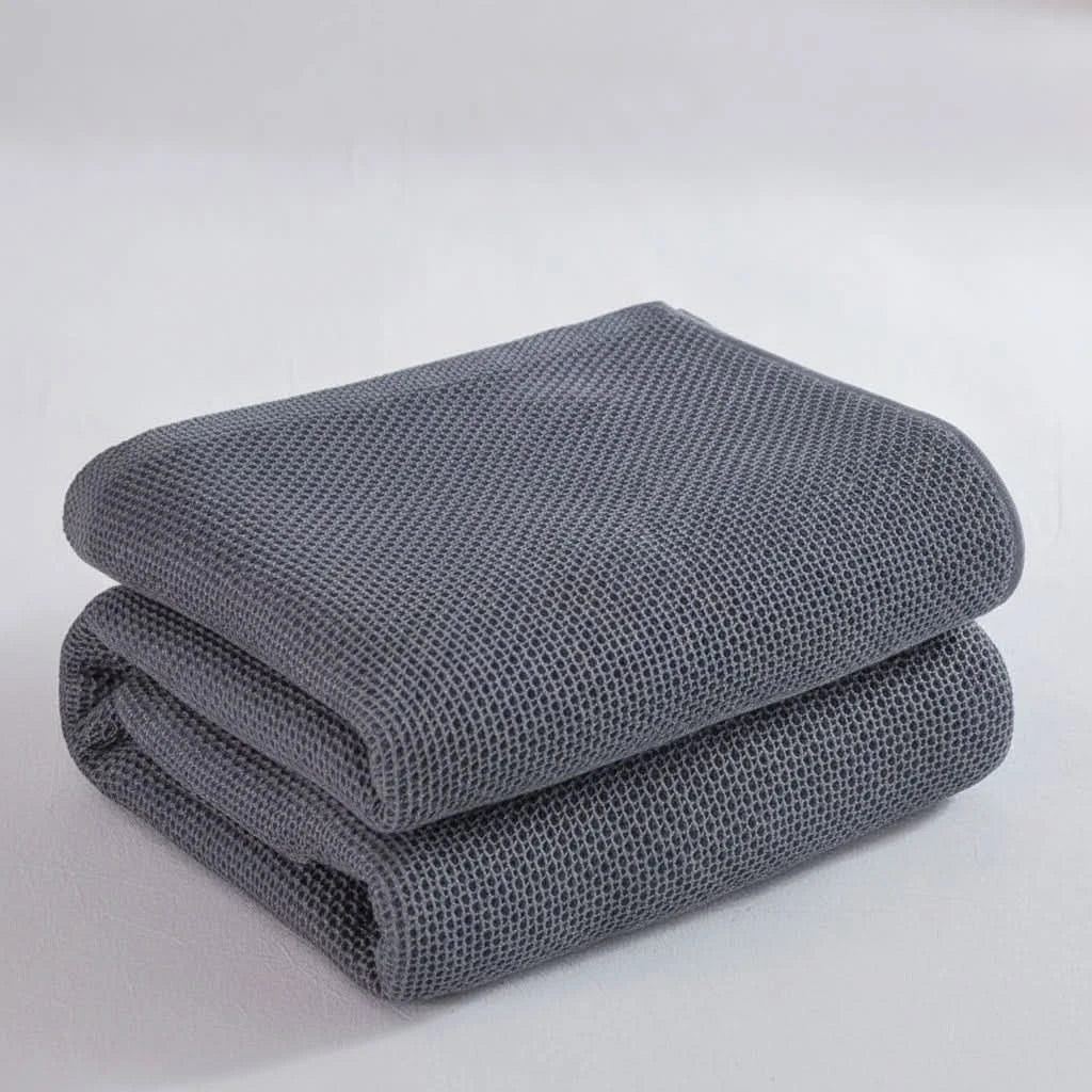 Airy Cotton-Blend Throw with Tassels – Year-Round Comfort for Couch, Bed & Chair | Thomler