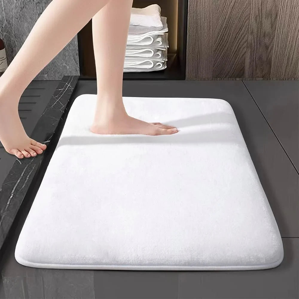 Ultra-Absorbent Coral Velvet Bath Mat – Non-Slip Microfiber Bathroom Rug for Shower & Tub, Quick-Dry Floor Mat for Washroom, Spa-Style | Thomler