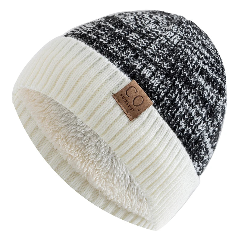 Two-Tone Fleece-Lined Winter Beanie for Men & Women – Soft Knit Hat with Plush Interior for Cold Weather | Thomler